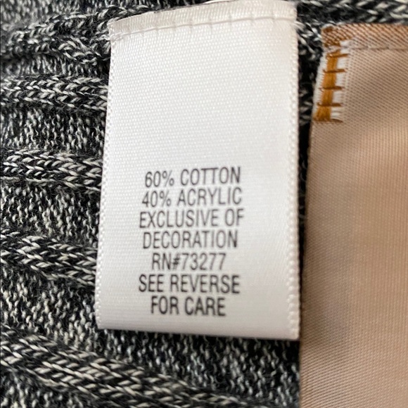 Simply Vera Vera Wang Grey Cardigan Sweater & Pink trim Sz M - Picture 5 of 6